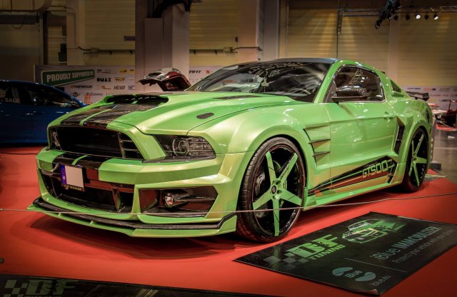 Csokoládéba rejtenek egy Ford Mustangot Szegeden