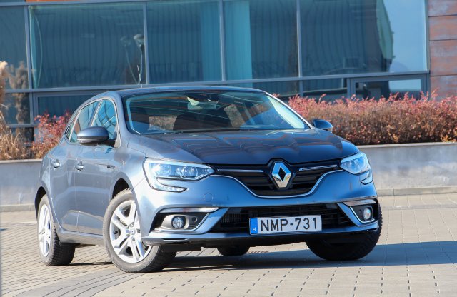 Villámpróba: hazai úton a Renault Mégane IV