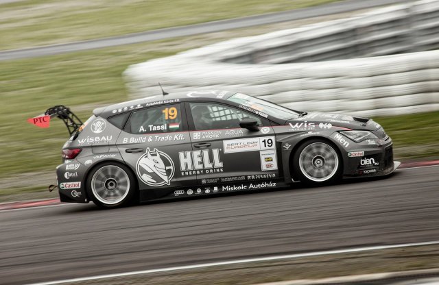 Hírek a B3 Racing háza tájáról 