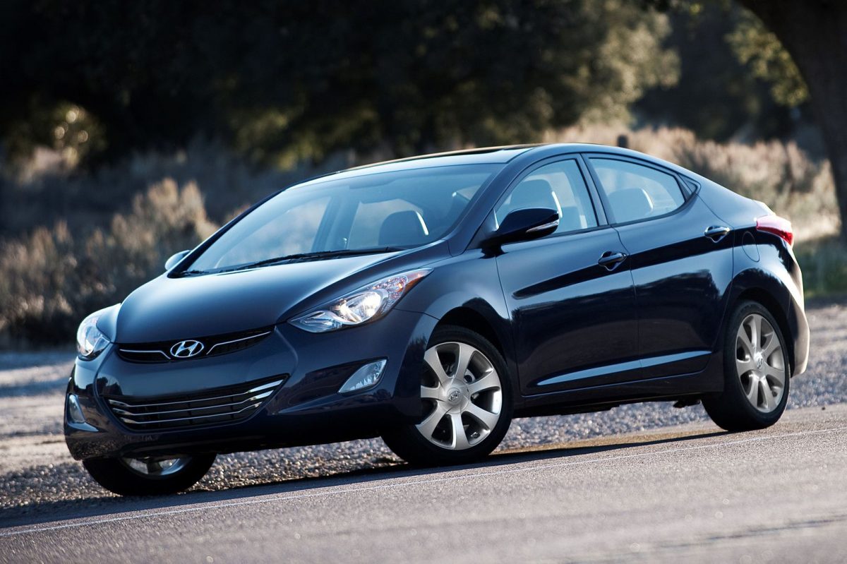 HYUNDAI ELANTRA