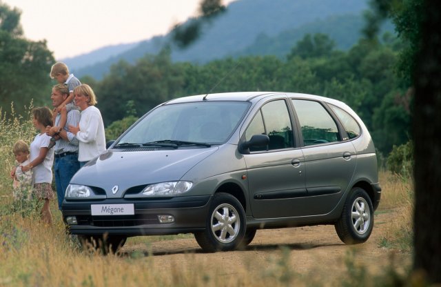Családok kedvence: 20 éves a Renault Scénic