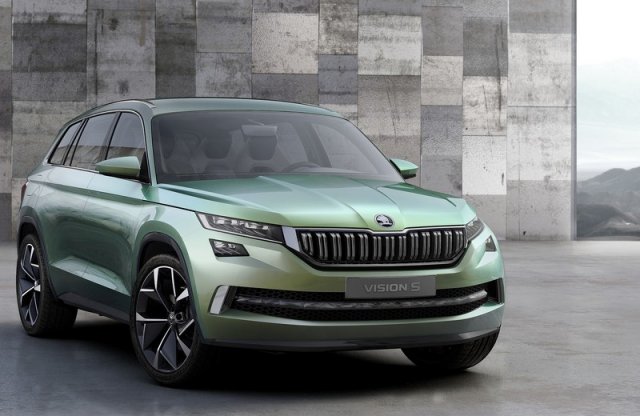 Itt a Skoda VisionS, azaz a Kodiak, illetve a cseh Tiguan