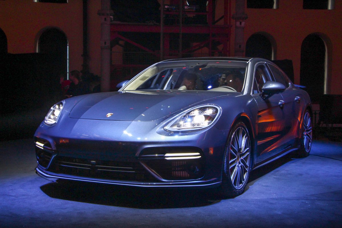 PORSCHE PANAMERA