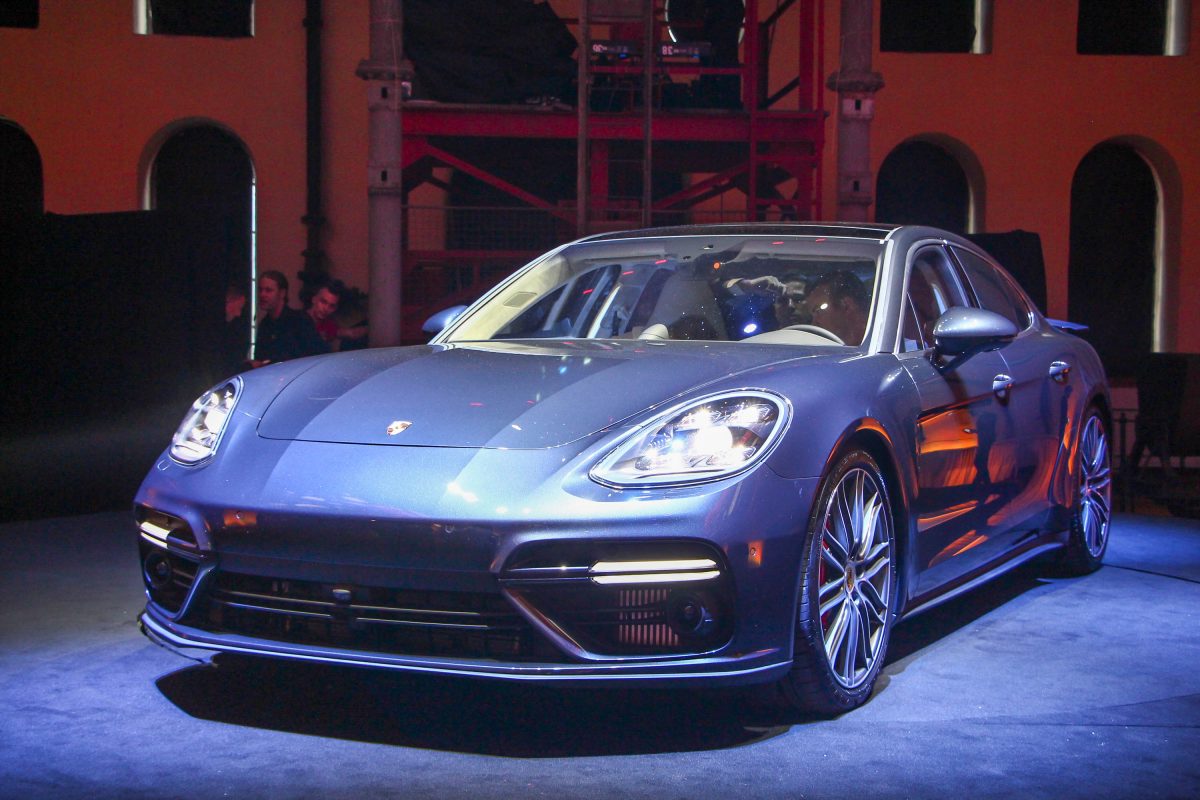 PORSCHE PANAMERA