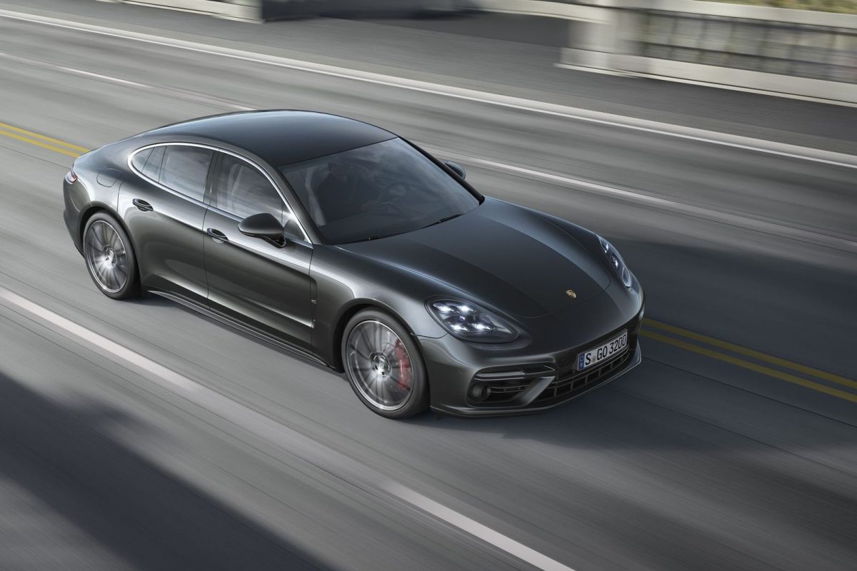PORSCHE PANAMERA