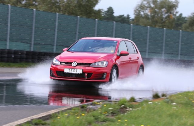 Itt a legújabb nyárigumiteszt