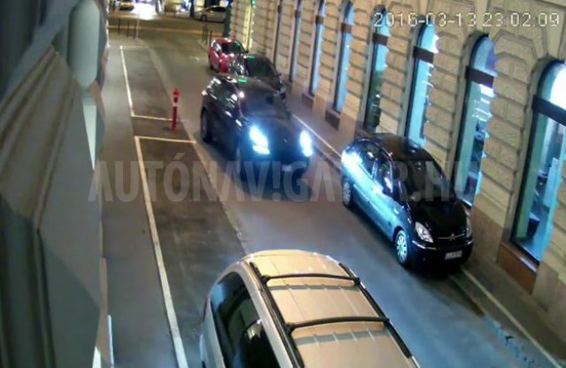 Egy perc sem kellett a Porsche Cayenne ellopásához