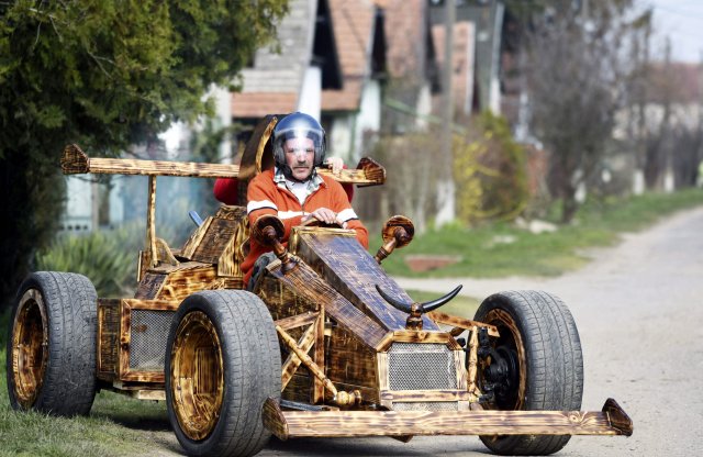 Elkészült a magyar Forma1-es autó – ráadásul fából