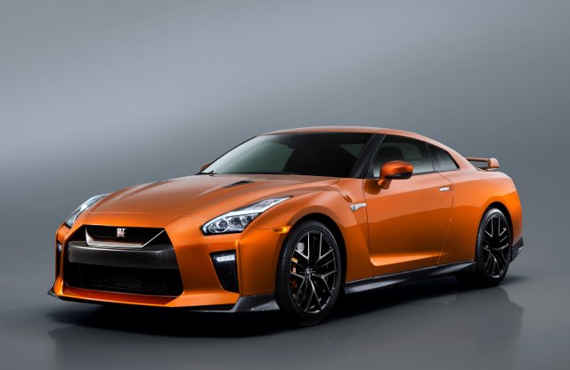 565 lóerős lett a frissített Nissan GT-R