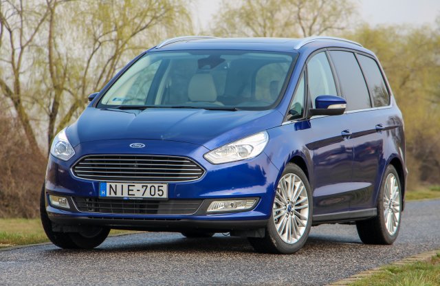Jó, de még a CSOK sem elég rá. Ford Galaxy teszt