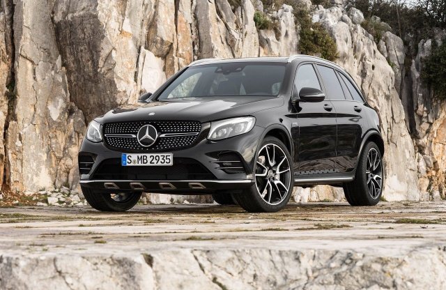 362 lóerővel jön a Mercedes-AMG GLC 43