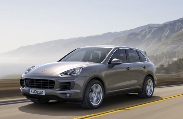 800 ezer autót hív vissza a Porsche és a VW