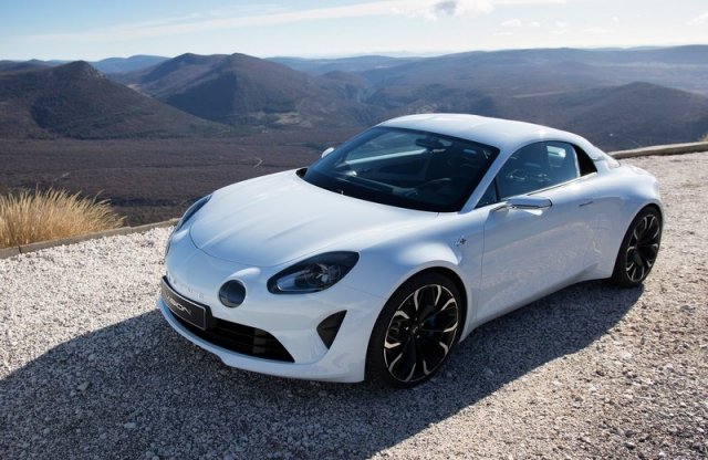 Hogy kerülhetne AMG motor az Alpine sportkocsiba?