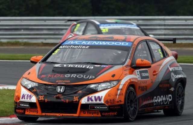 Hivatalos: két magyar újonc is indul a WTCC-ben