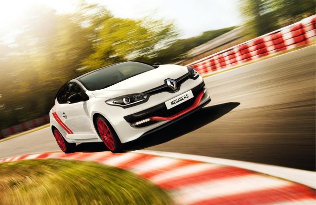 Összkerékhajtással jöhet a Renault Mégane RS