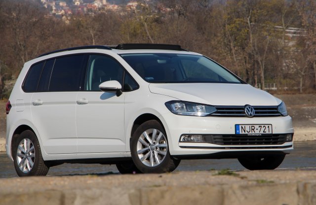 Már megint egy etalon? Volkswagen Touran teszt