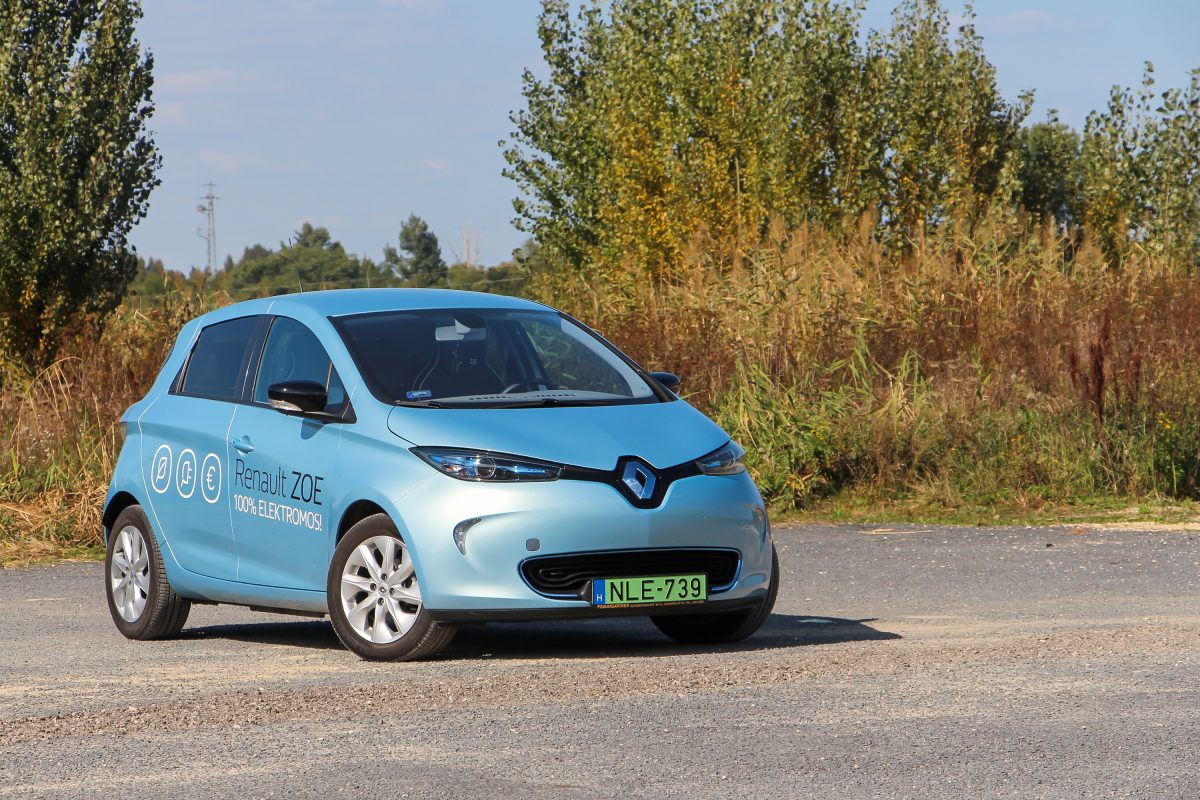 RENAULT ZOE