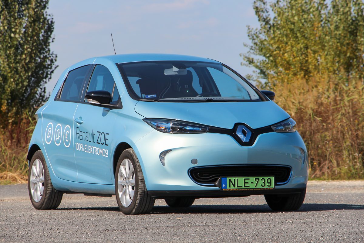RENAULT ZOE