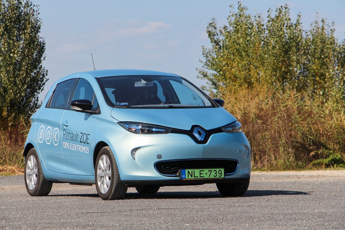 RENAULT ZOE