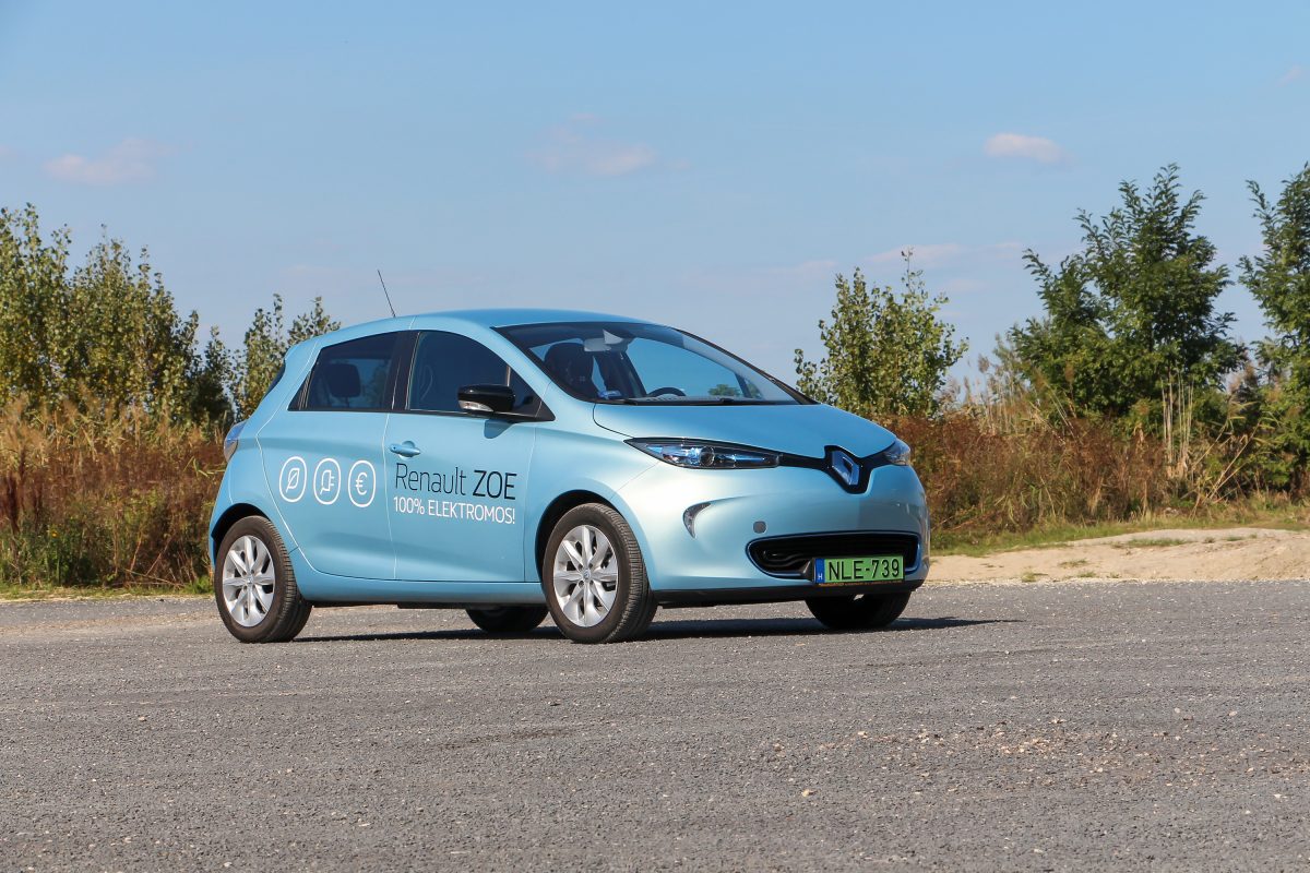 RENAULT ZOE