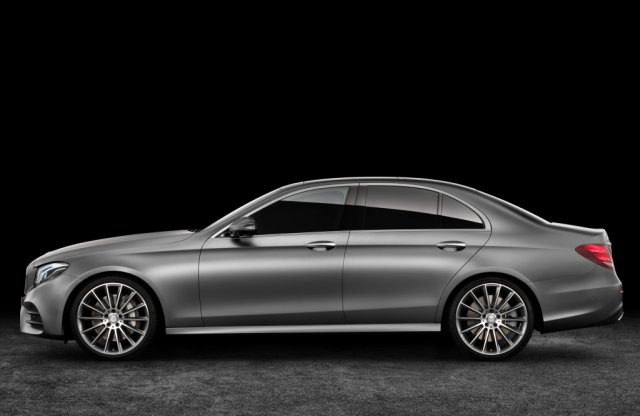 Kínában debütál a hosszú tengelytávú E Merci