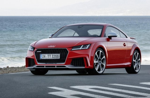 400 lóval jön az Audi TT RS Coupé és Roadster