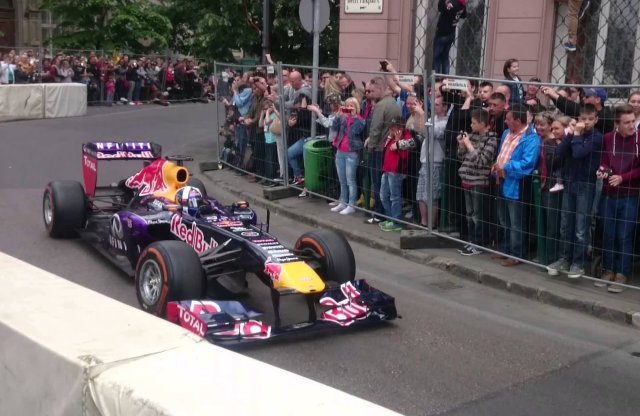 Vasárnap Nagy Futam, mutatjuk a programokat