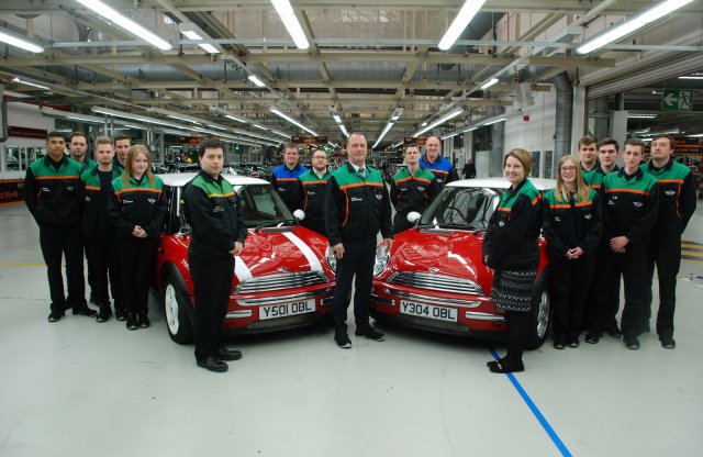 15 éve élesztették újra a Minit