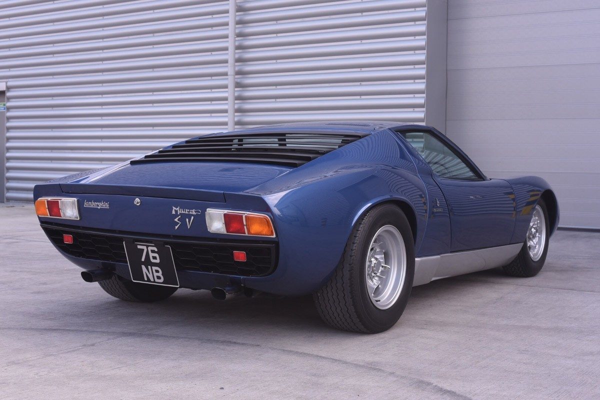 LAMBORGHINI MIURA