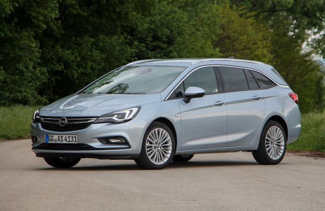 Hazai próbán az Opel Astra Sports Tourer