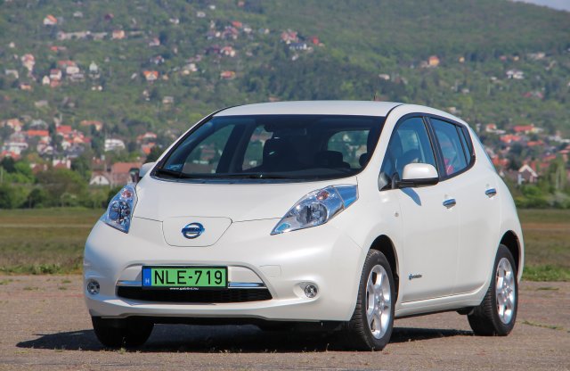 Nagyobb akkuval már teljes értékű autó lett? Nissan Leaf teszt