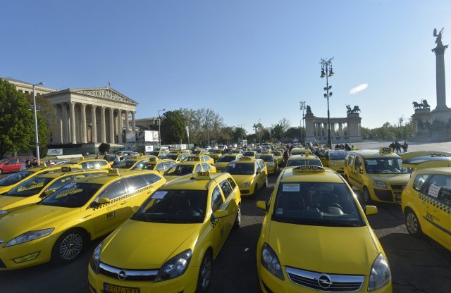 Ez a hét sem marad taxis demonstráció nélkül