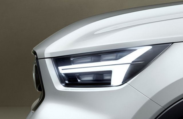 Kalapáccsal és háromhengeres motorral jönnek a legújabb Volvók