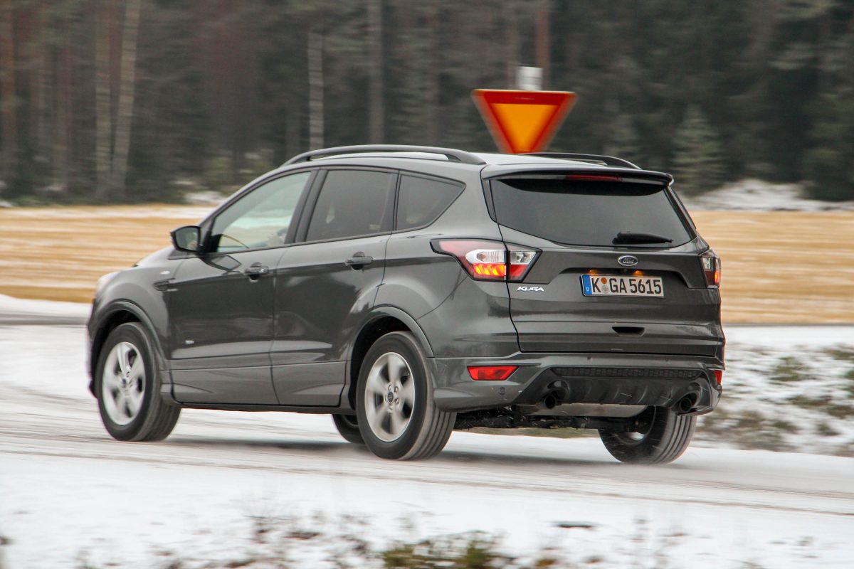 FORD KUGA