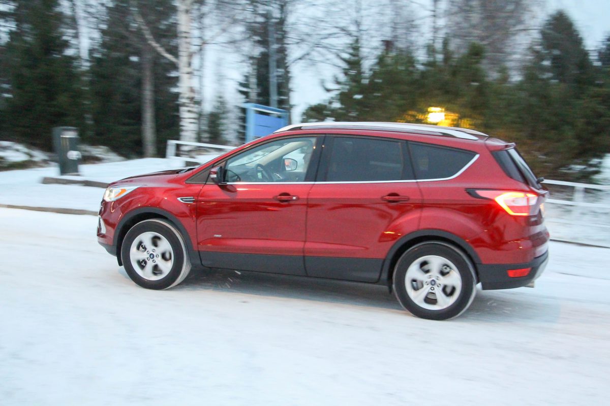 FORD KUGA