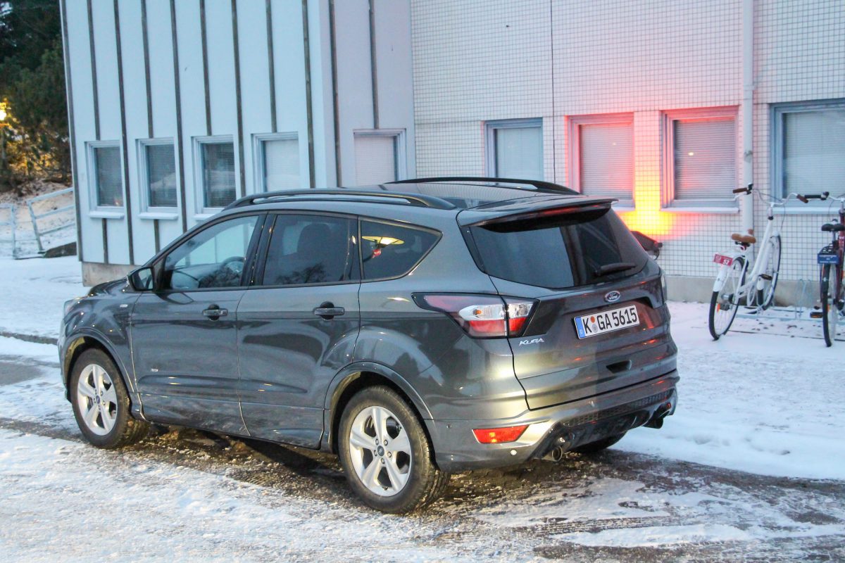 FORD KUGA
