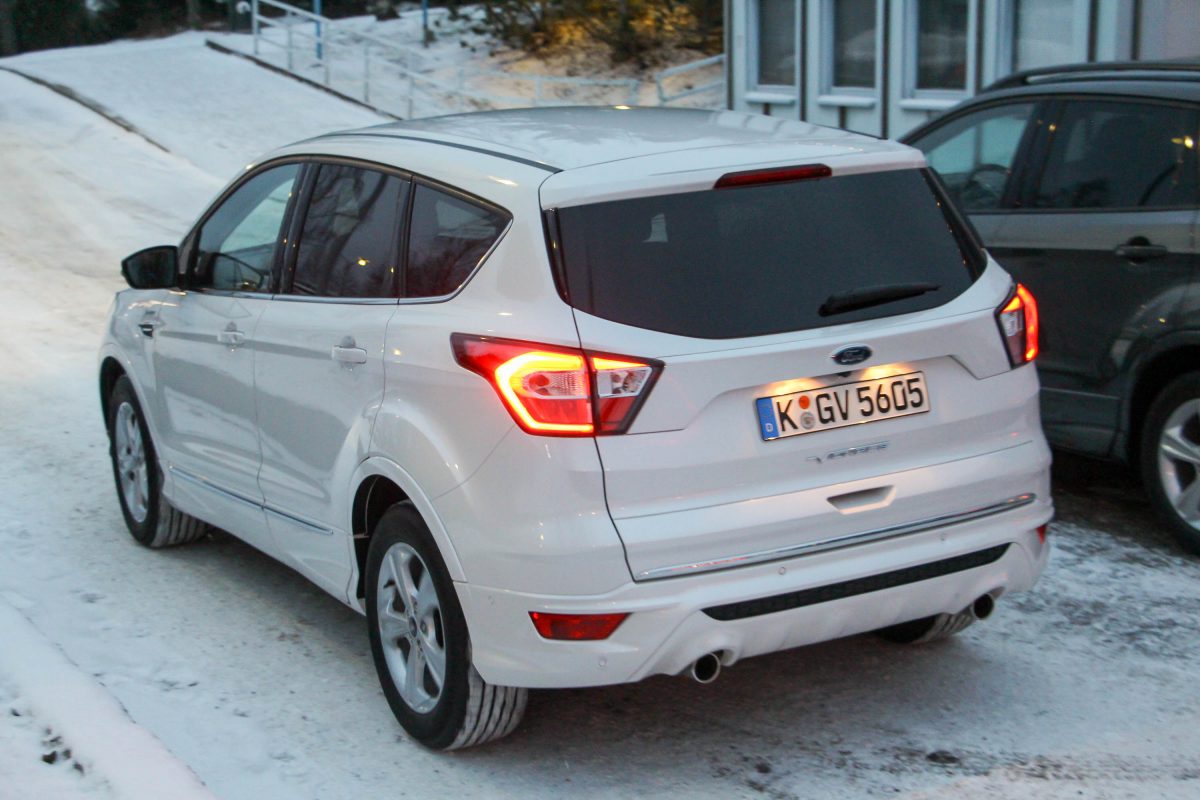 FORD KUGA