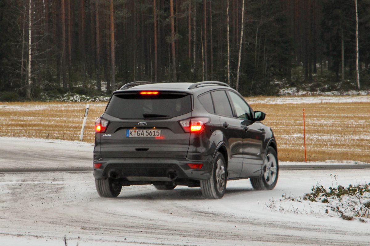 FORD KUGA