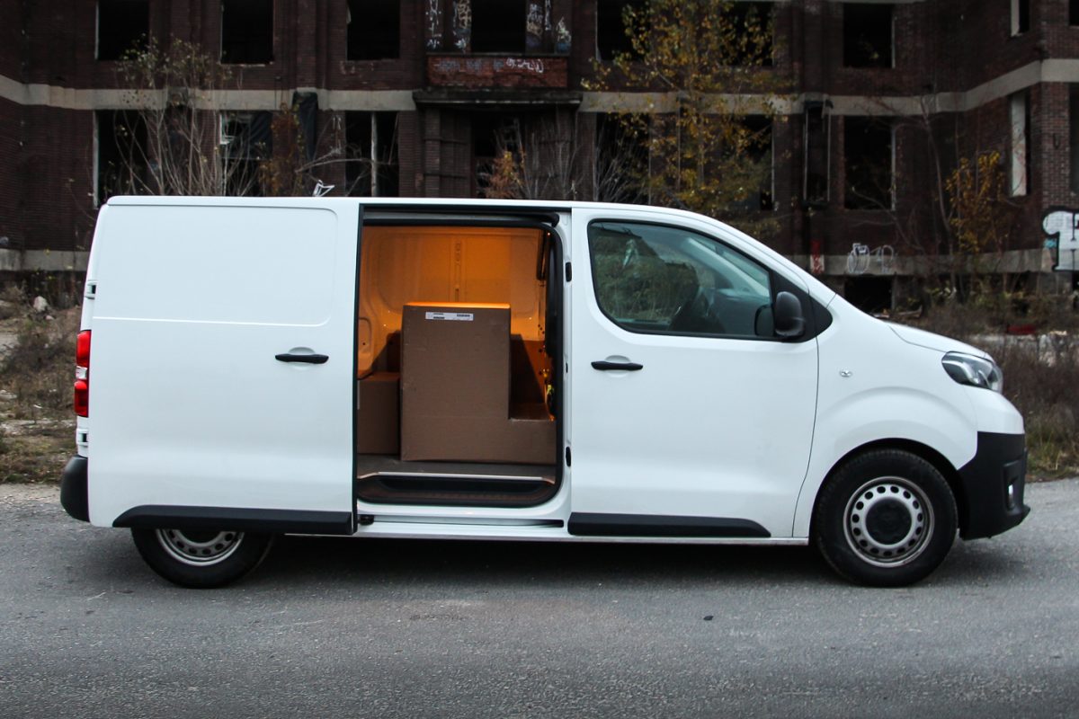 TOYOTA PROACE