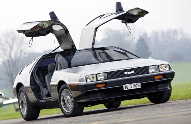 Magasságos egek! Kétszeres erővel jöhet az új DeLorean