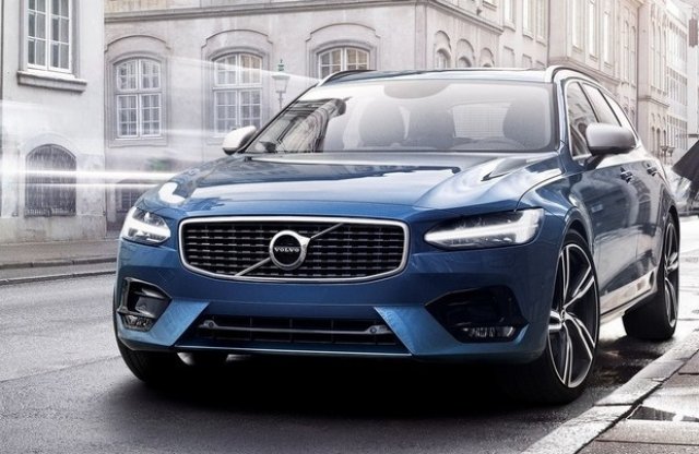 Sportzakót húztak a Volvo nagyágyúi