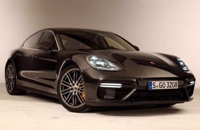 Fotókon az új Porsche Panamera