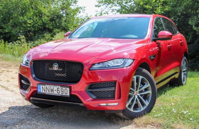 Már a Jaguarnak is van SUV-ja, ki is próbáltuk!