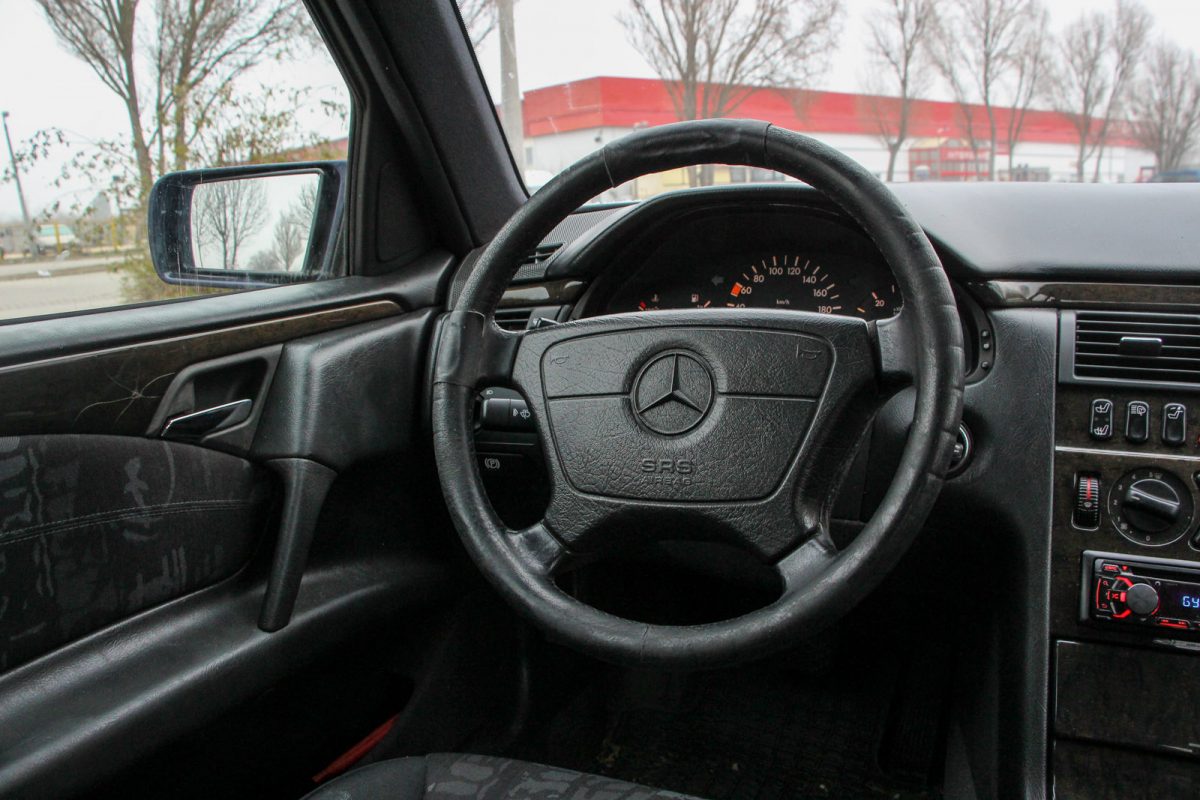 MERCEDES-BENZ E-OSZTÁLY