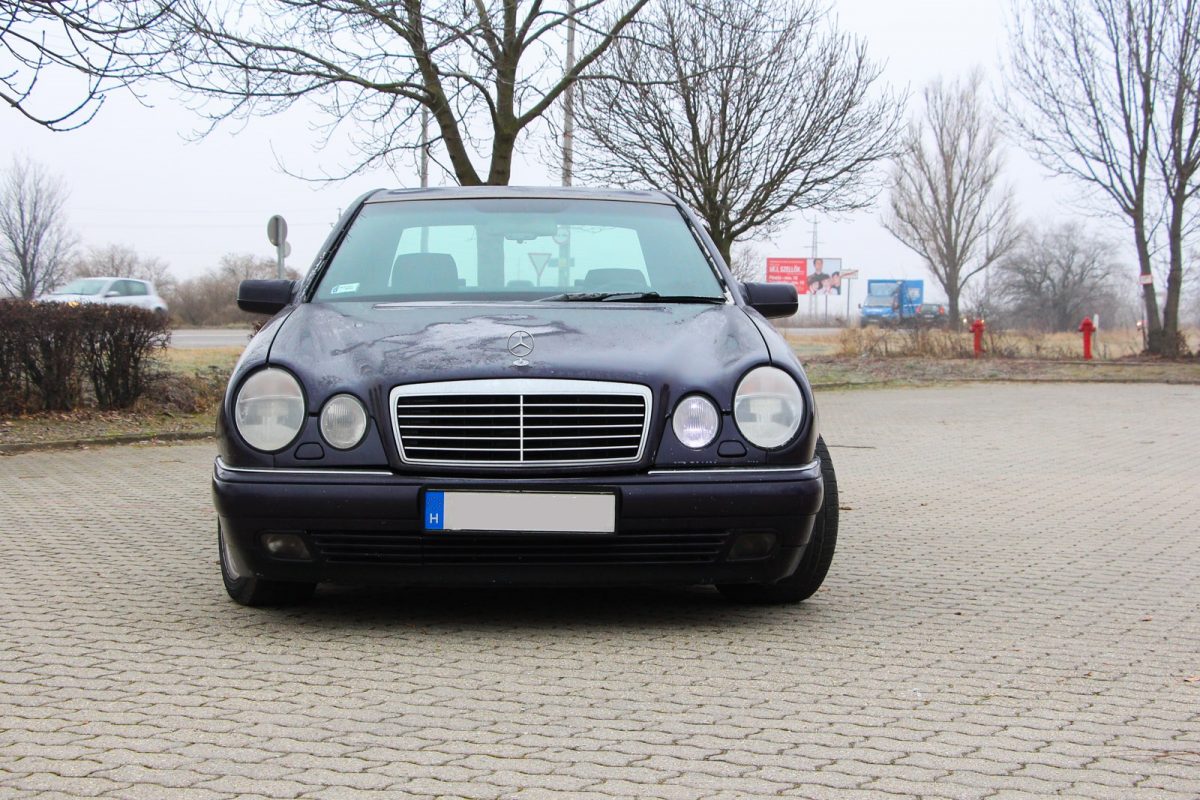 MERCEDES-BENZ E-OSZTÁLY