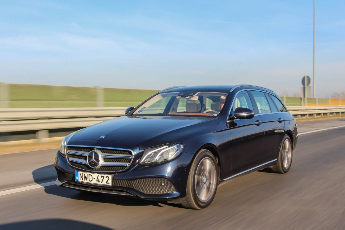 MERCEDES-BENZ E-OSZTÁLY