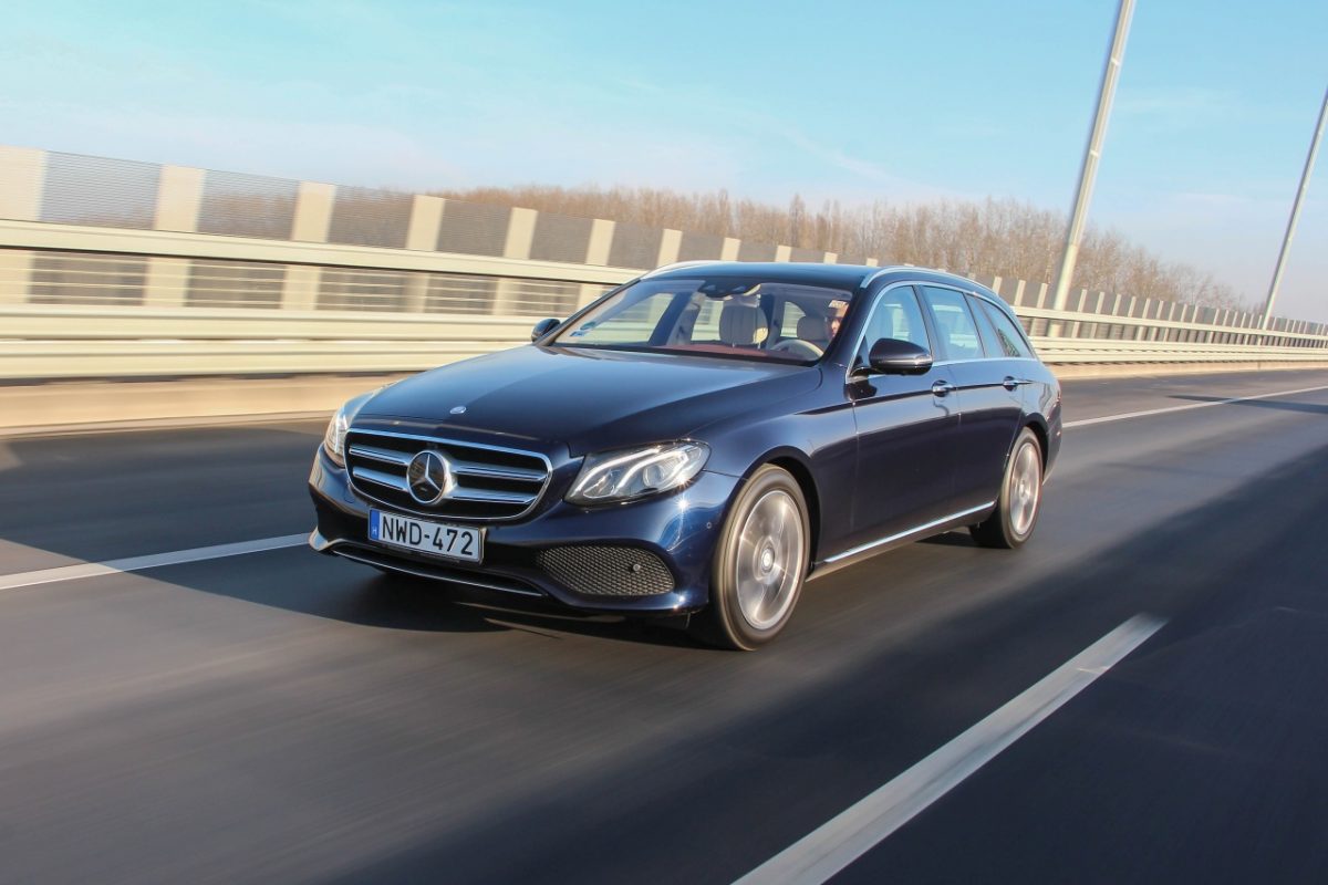 MERCEDES-BENZ E-OSZTÁLY