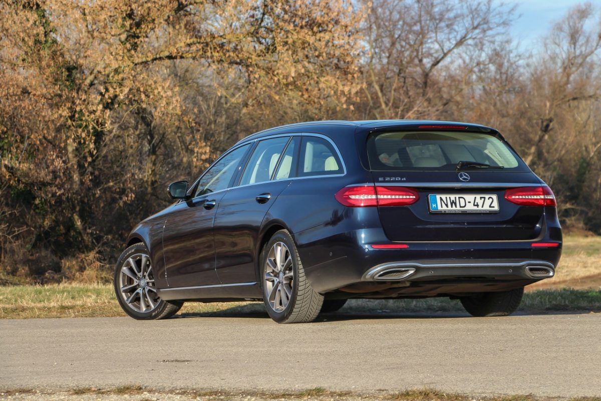 MERCEDES-BENZ E-OSZTÁLY