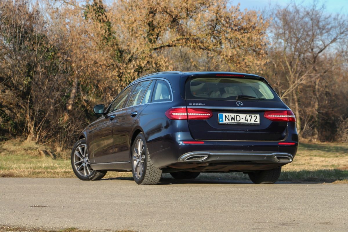 MERCEDES-BENZ E-OSZTÁLY