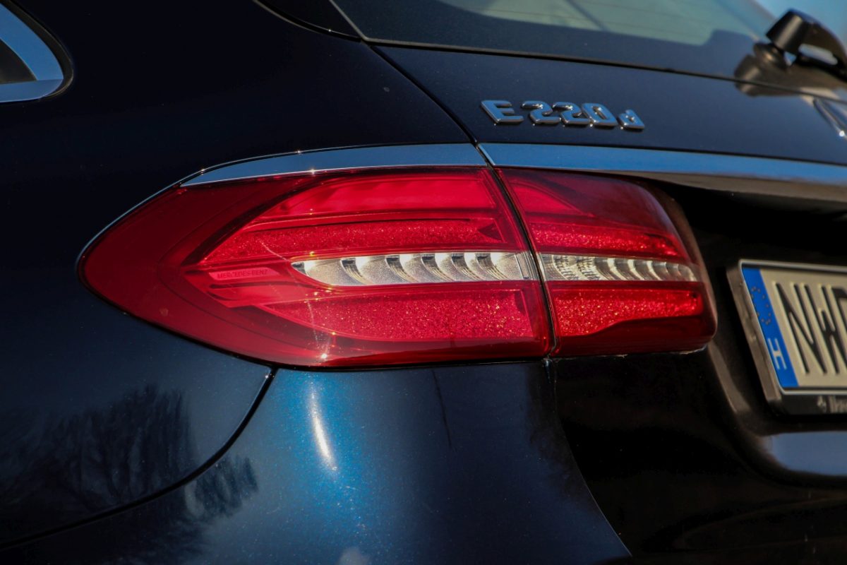 MERCEDES-BENZ E-OSZTÁLY